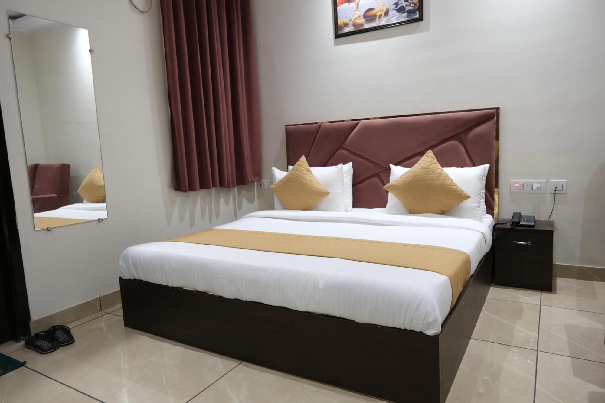 Hotel De Hocks Deluxe - New Delhi Railway Station Luaran gambar