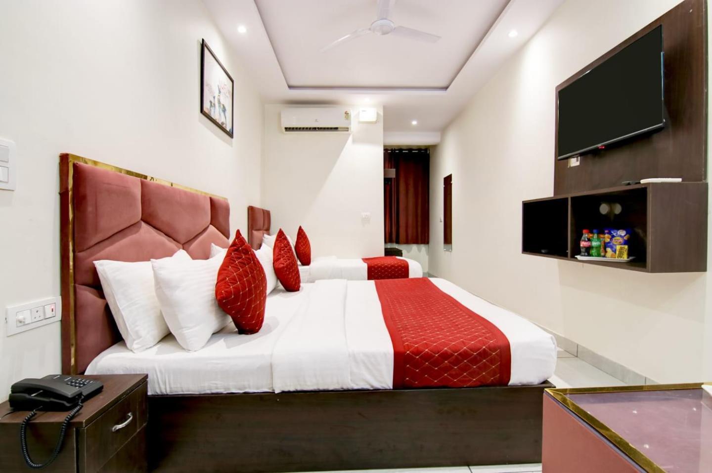 Hotel De Hocks Deluxe - New Delhi Railway Station Luaran gambar